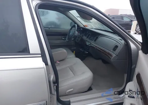 2010 Mercury Grand Marquis Ls (Fleet Only) z USA, uszkodzony, nr VIN 2MEBM7FV8AX633694